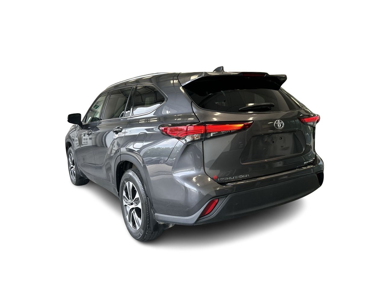 2020 Toyota Highlander in Mississauga, Ontario