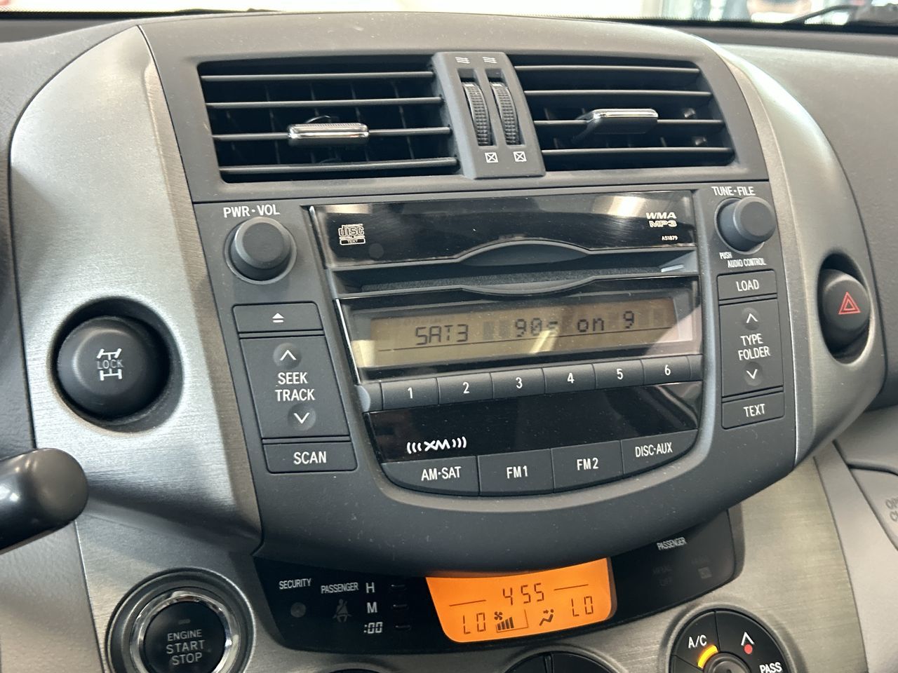 Toyota RAV4  2011 à Mississauga, Ontario