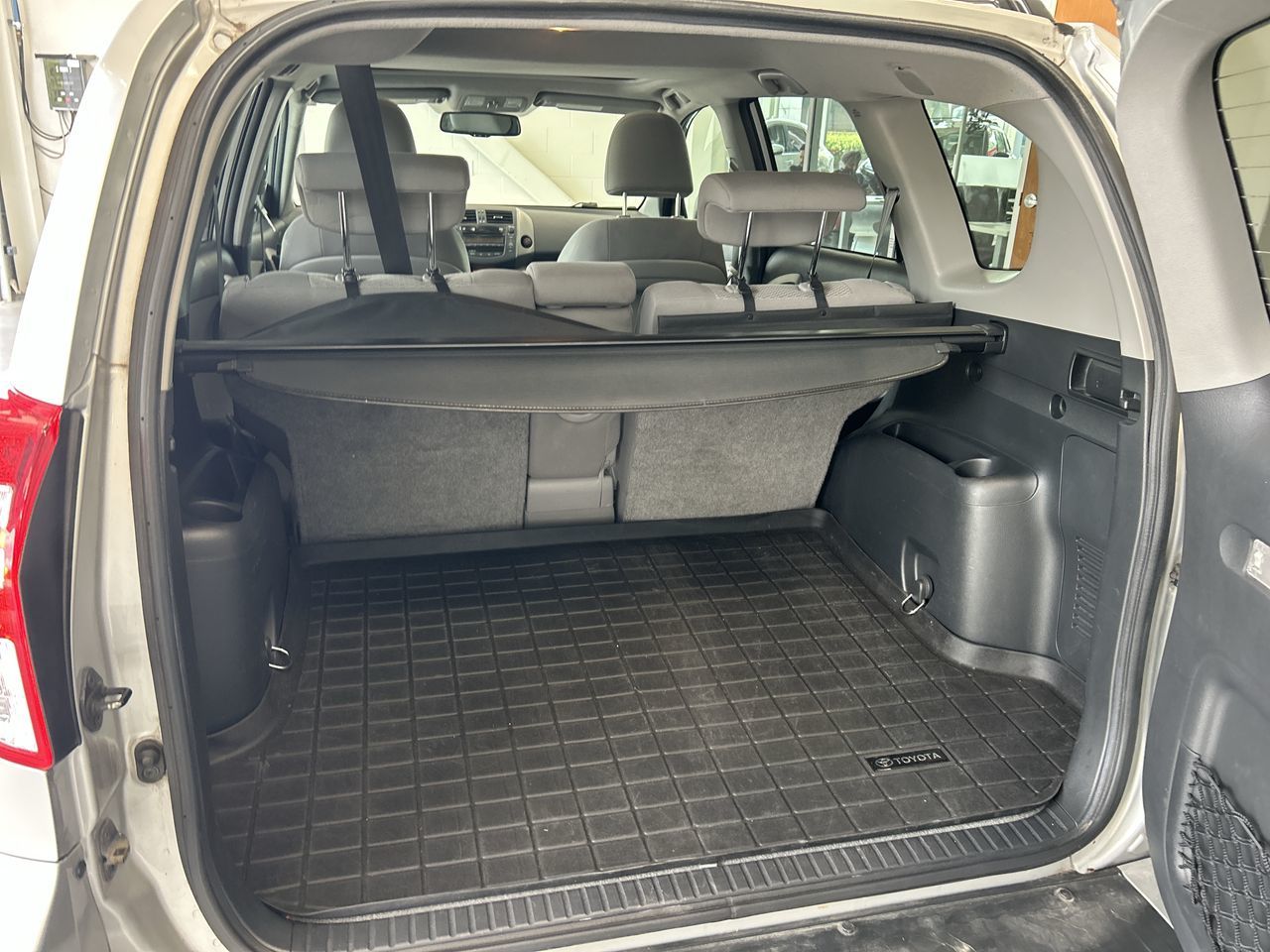 Toyota RAV4  2011 à Mississauga, Ontario