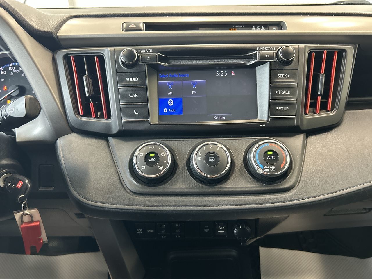 Toyota RAV4  2018 à Mississauga, Ontario