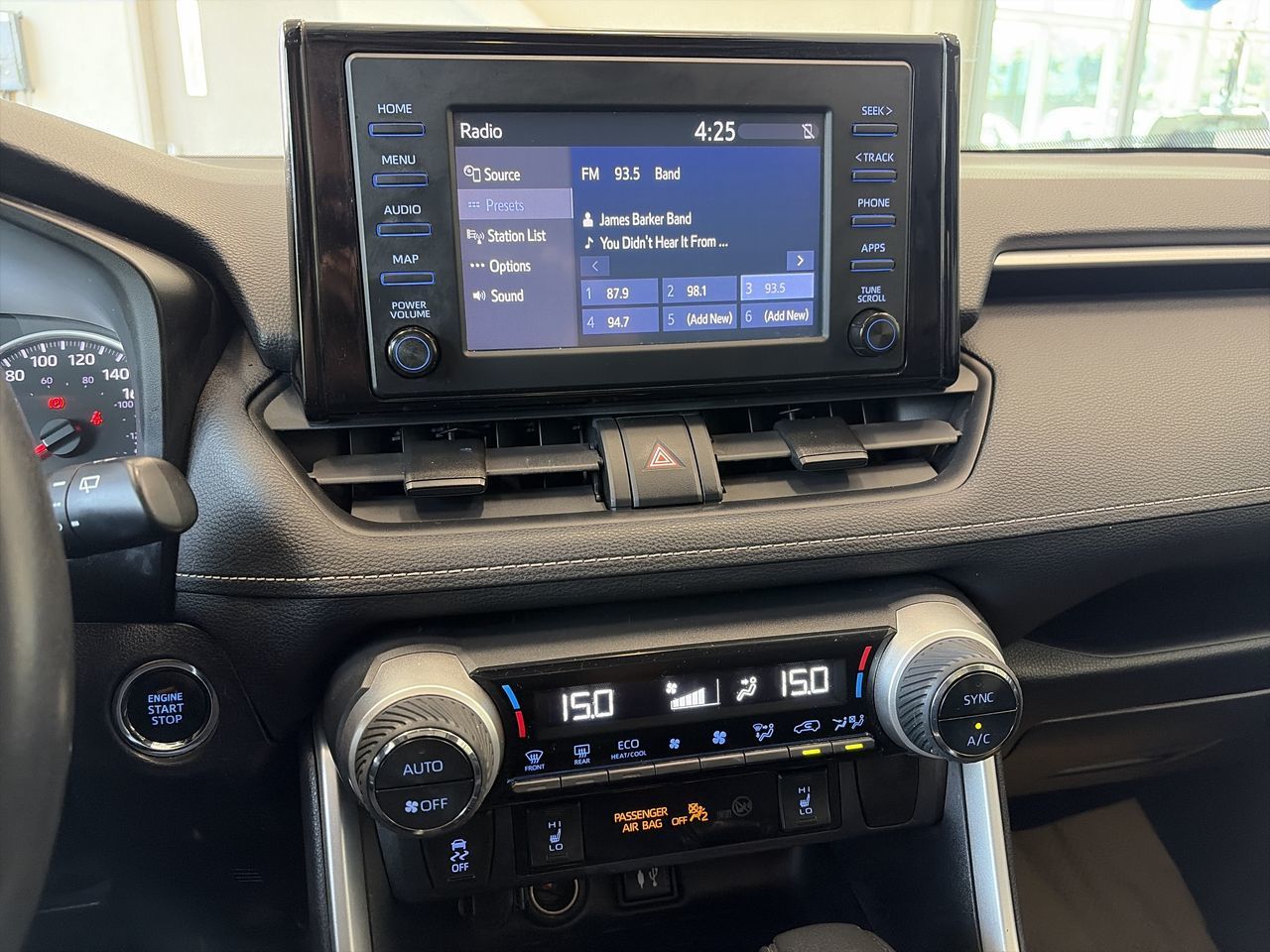 2019 Toyota RAV4 in Mississauga, Ontario