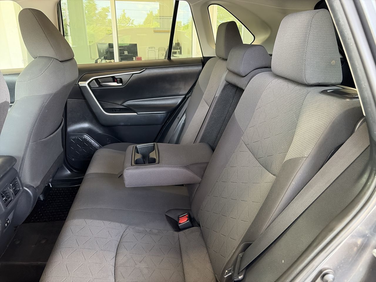 2019 Toyota RAV4 in Mississauga, Ontario