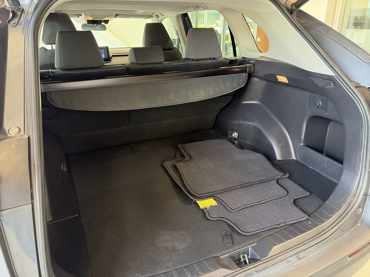 2019 Toyota RAV4 in Mississauga, Ontario