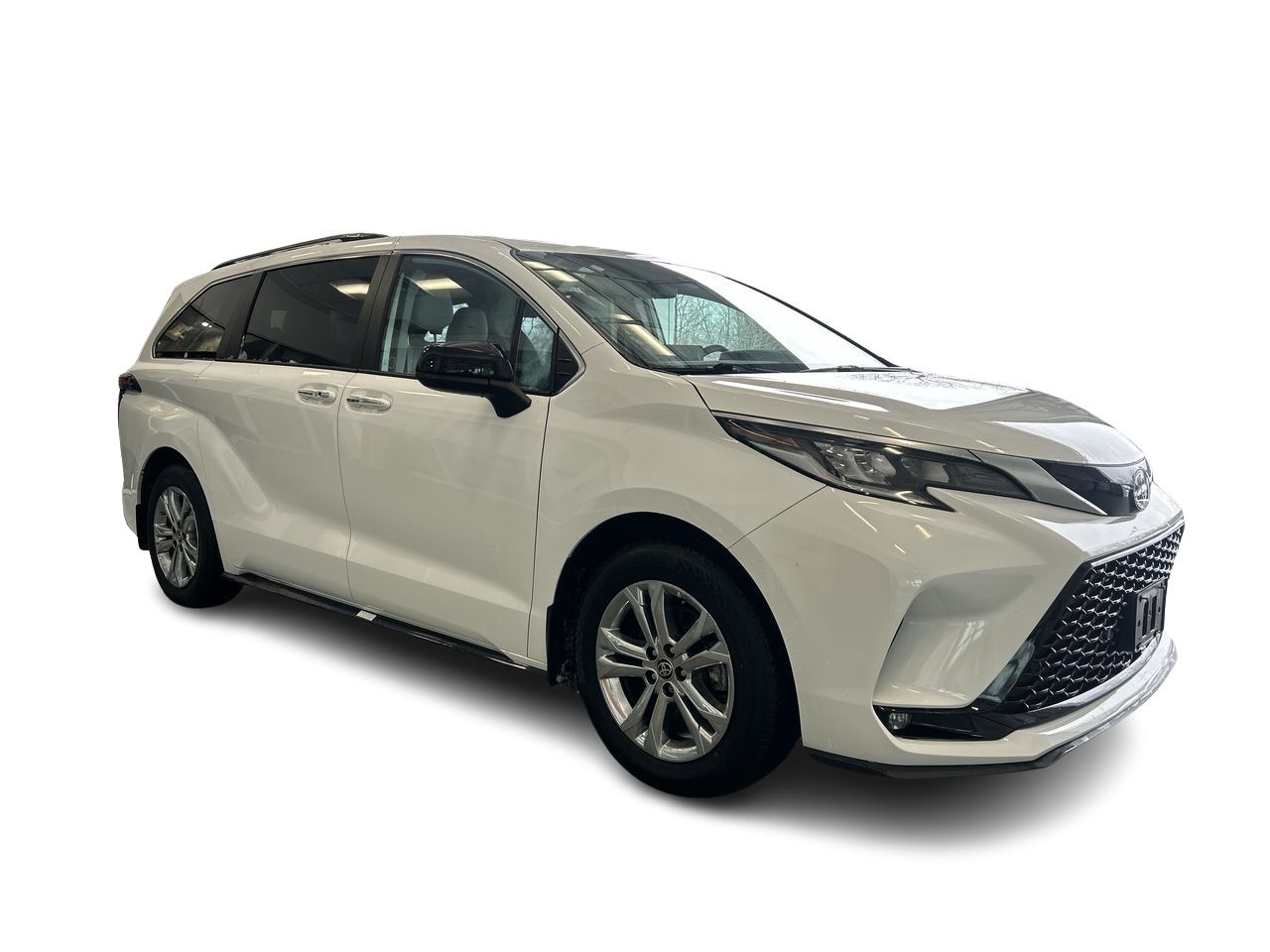 2022 Toyota Sienna Hybrid in Mississauga, Ontario