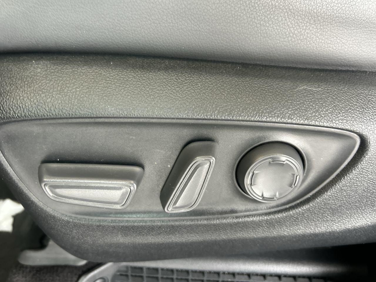 2022 Toyota Sienna Hybrid in Mississauga, Ontario