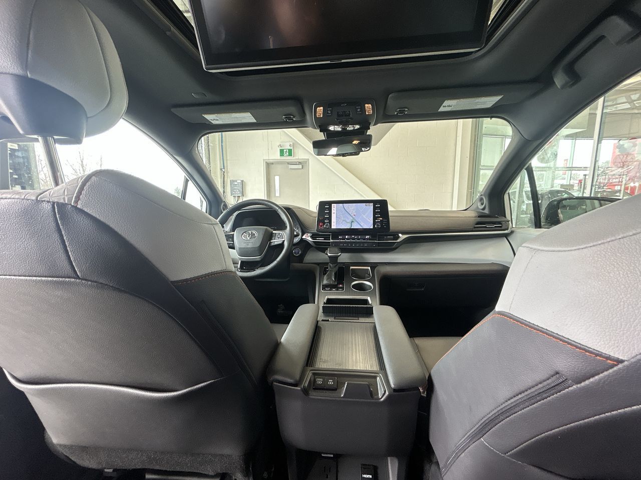 2022 Toyota Sienna Hybrid in Mississauga, Ontario