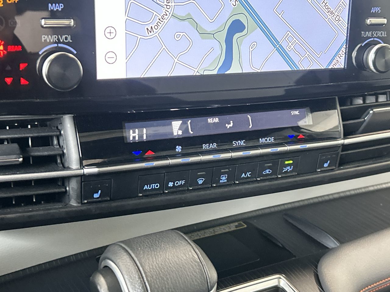 2022 Toyota Sienna Hybrid in Mississauga, Ontario