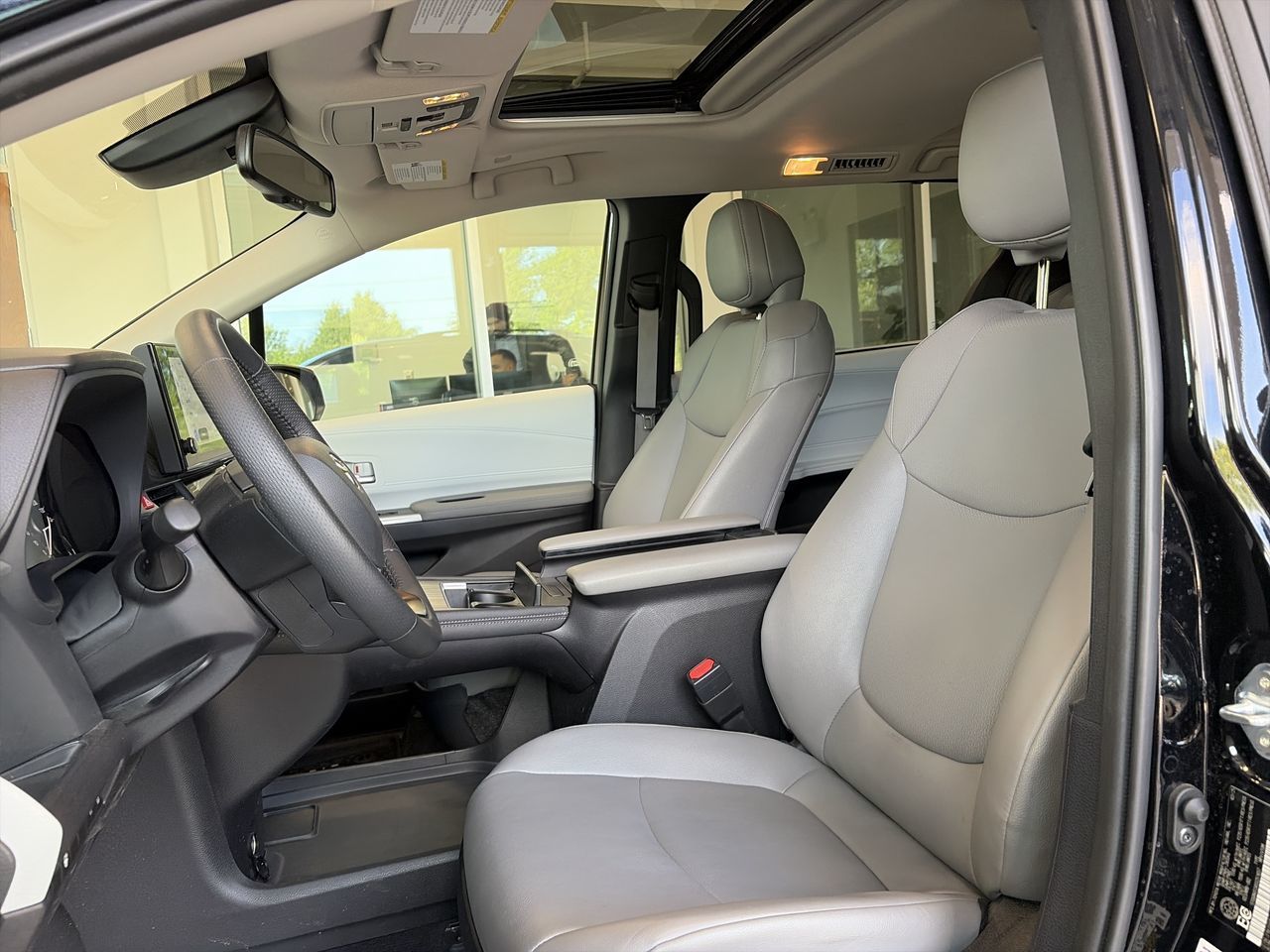 Toyota Sienna Hybrid  2025 à Mississauga, Ontario