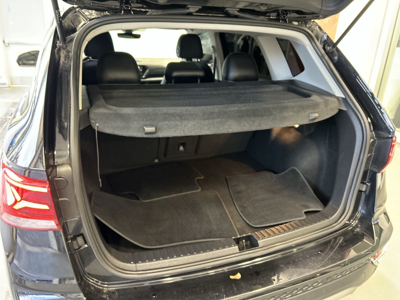 Volkswagen Taos  2022 à Mississauga, Ontario