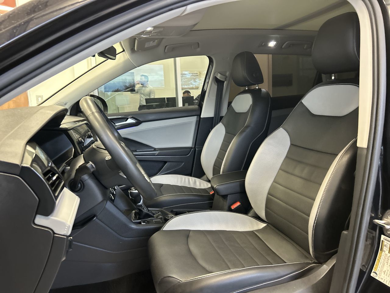 Volkswagen Taos  2022 à Mississauga, Ontario