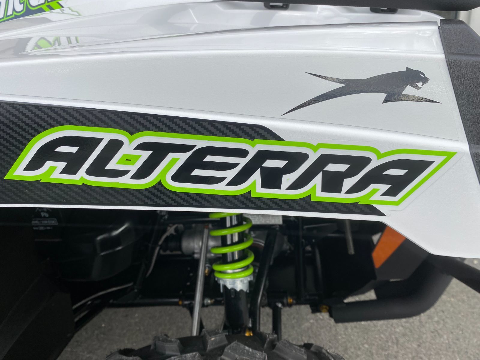 2023 ARCTIC_CAT ALTERRA  600 EPS XT Free cargo box and windshield