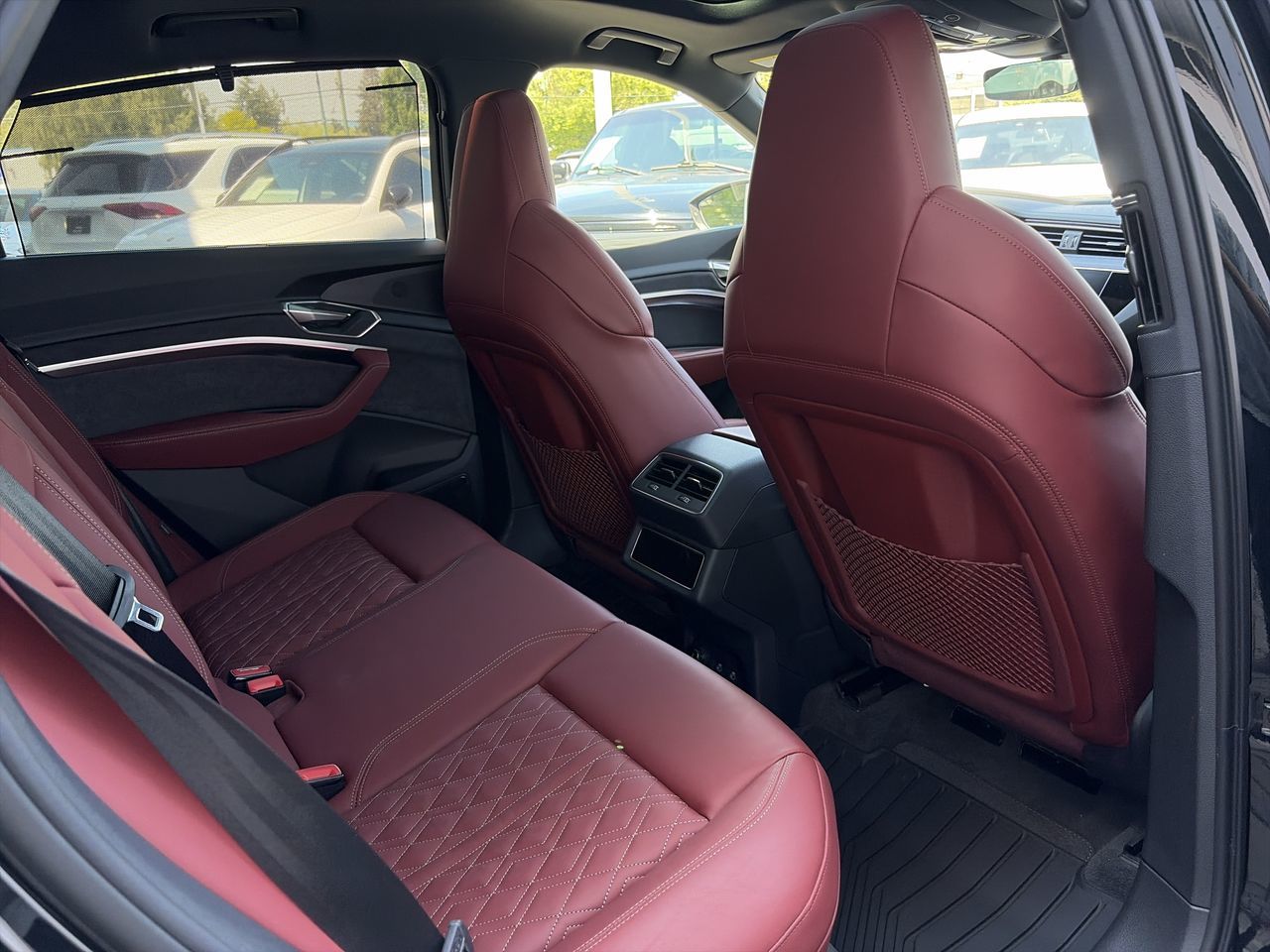 2024  SQ8 e-tron Sportback
