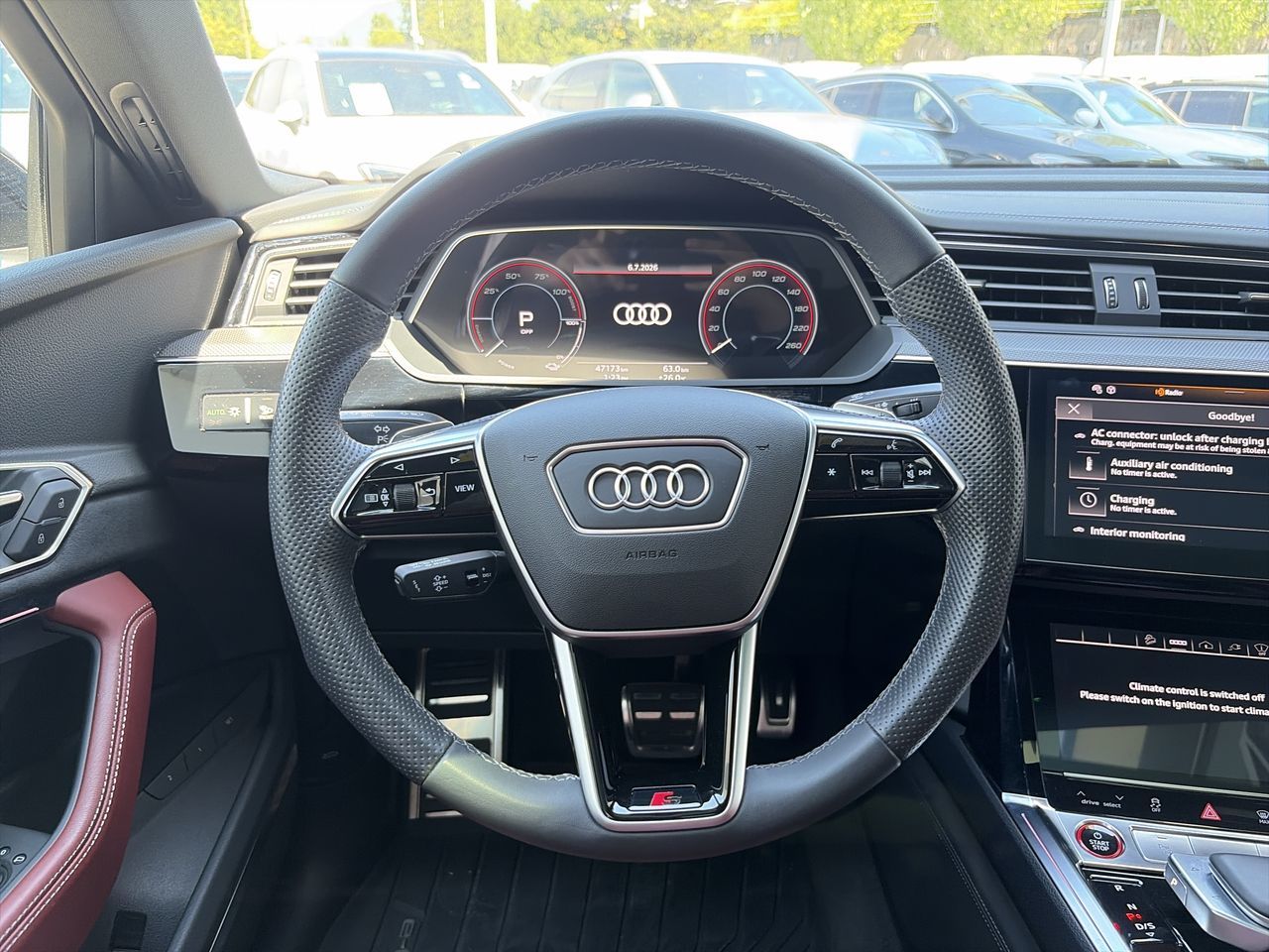 2024  SQ8 e-tron Sportback