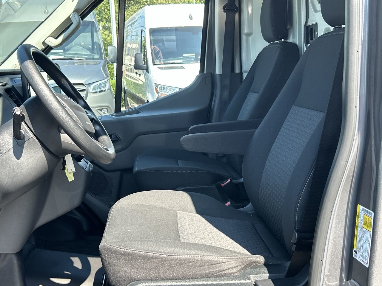 Ford E-Transit 350 BEV Cargo Van  2023 à Vancouver, Colombie-Britannique