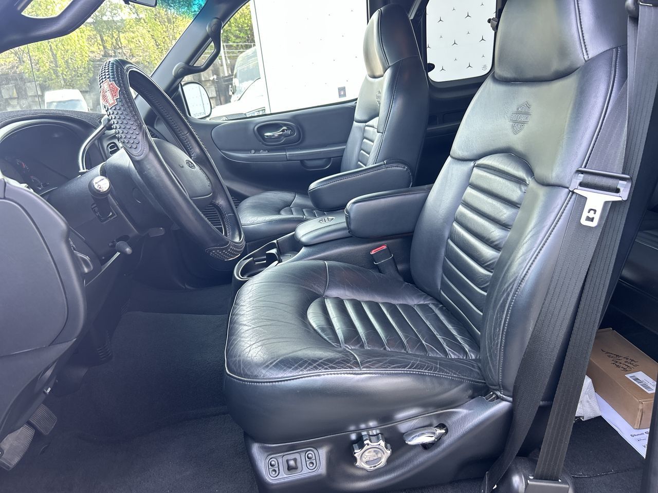2000 Ford Light Duty