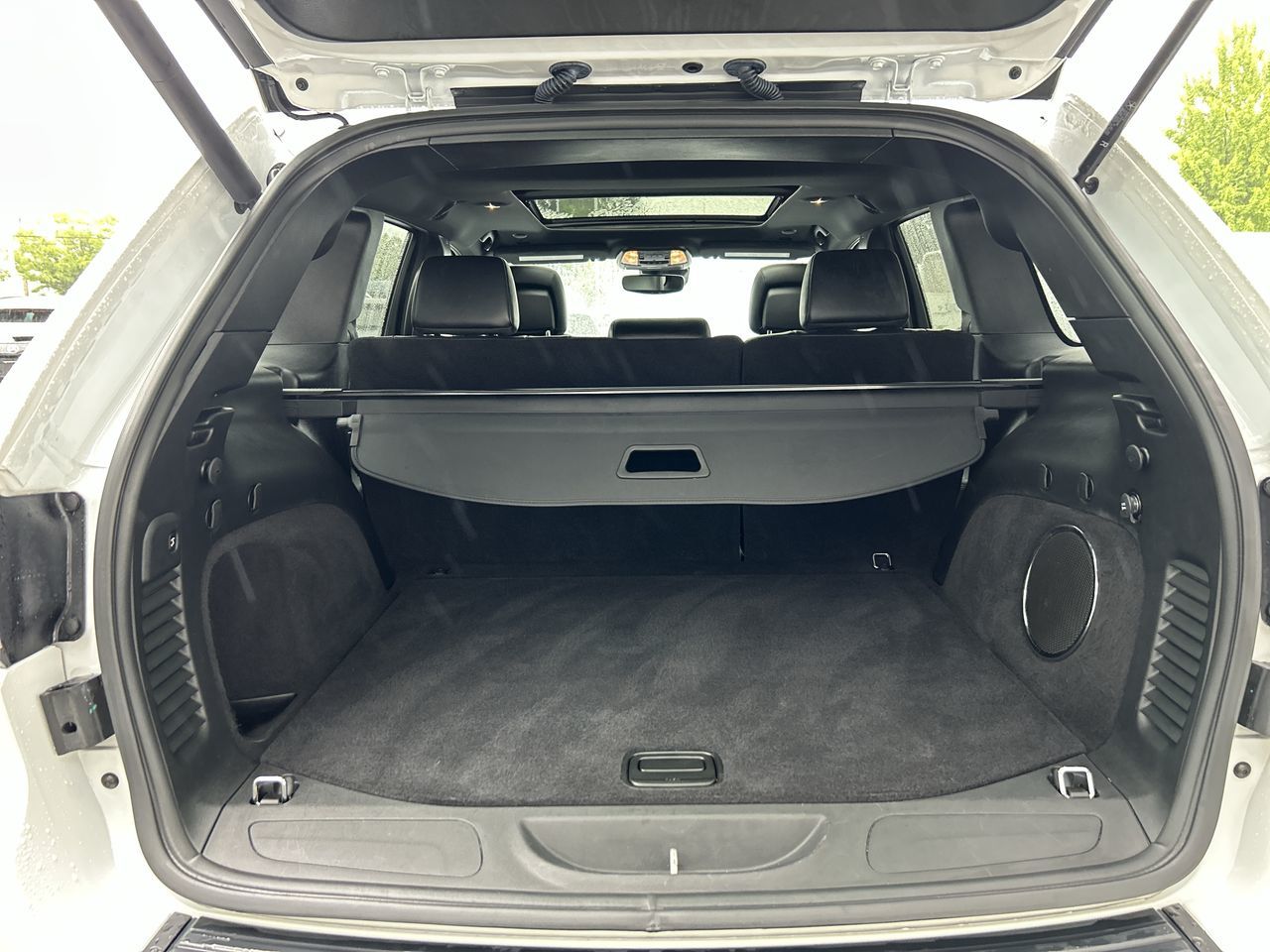 2020 Jeep Grand Cherokee 4X4 in Vancouver, British Columbia