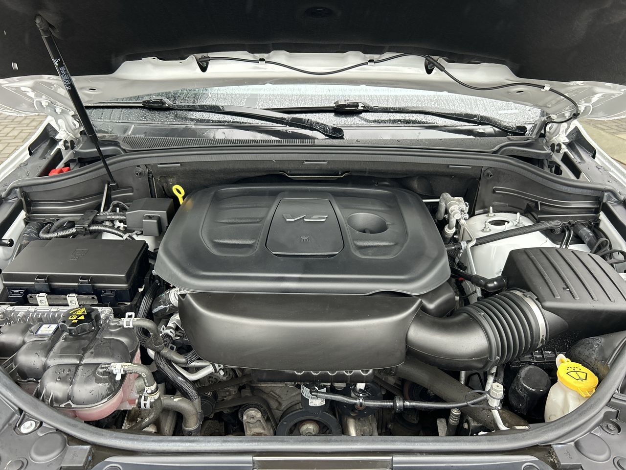 2020 Jeep Grand Cherokee 4X4 in Vancouver, British Columbia