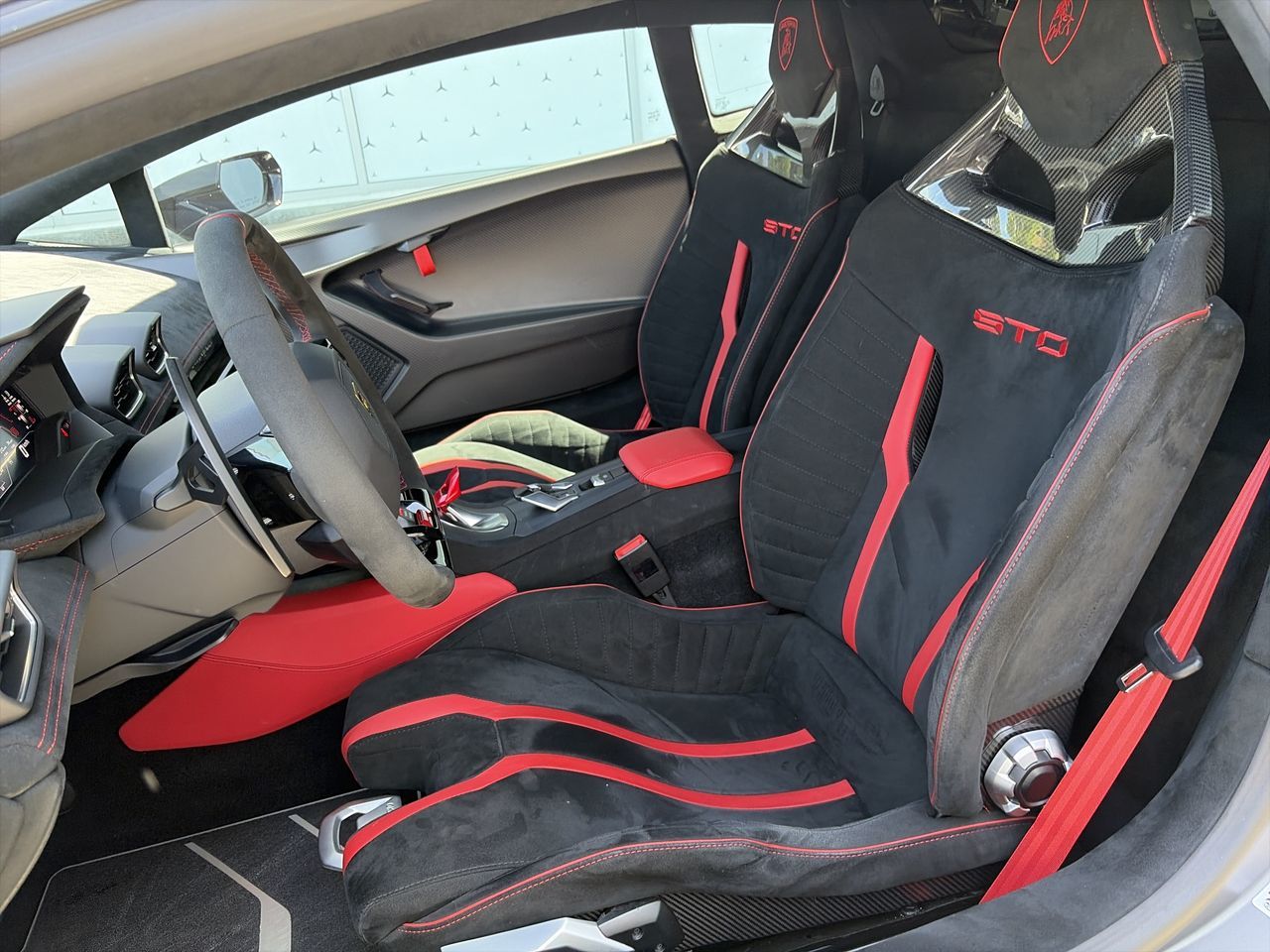 2022  Huracan