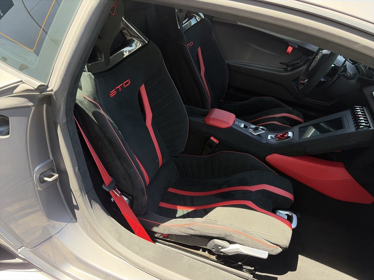 2022  Huracan