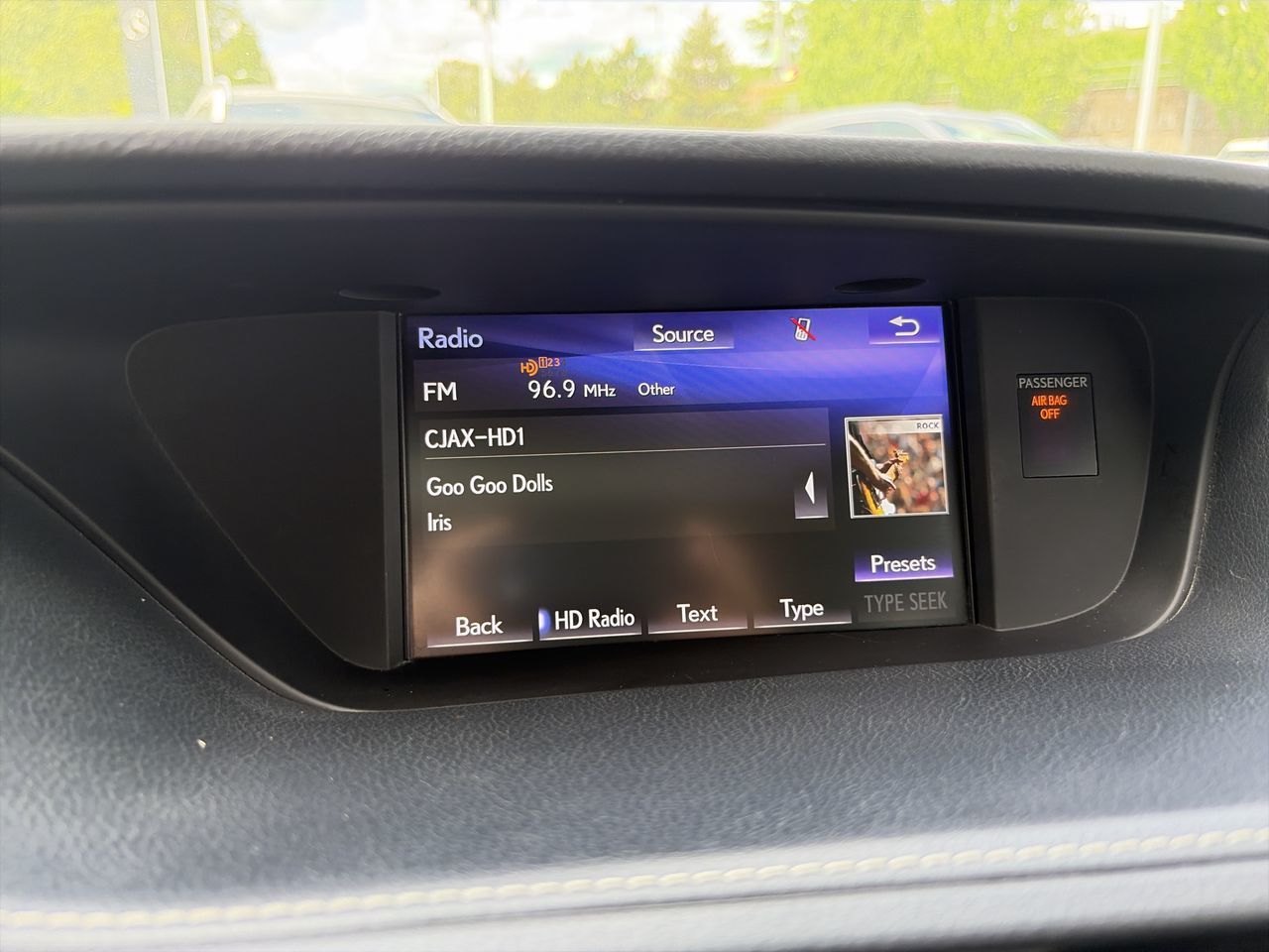 2017  ES300h