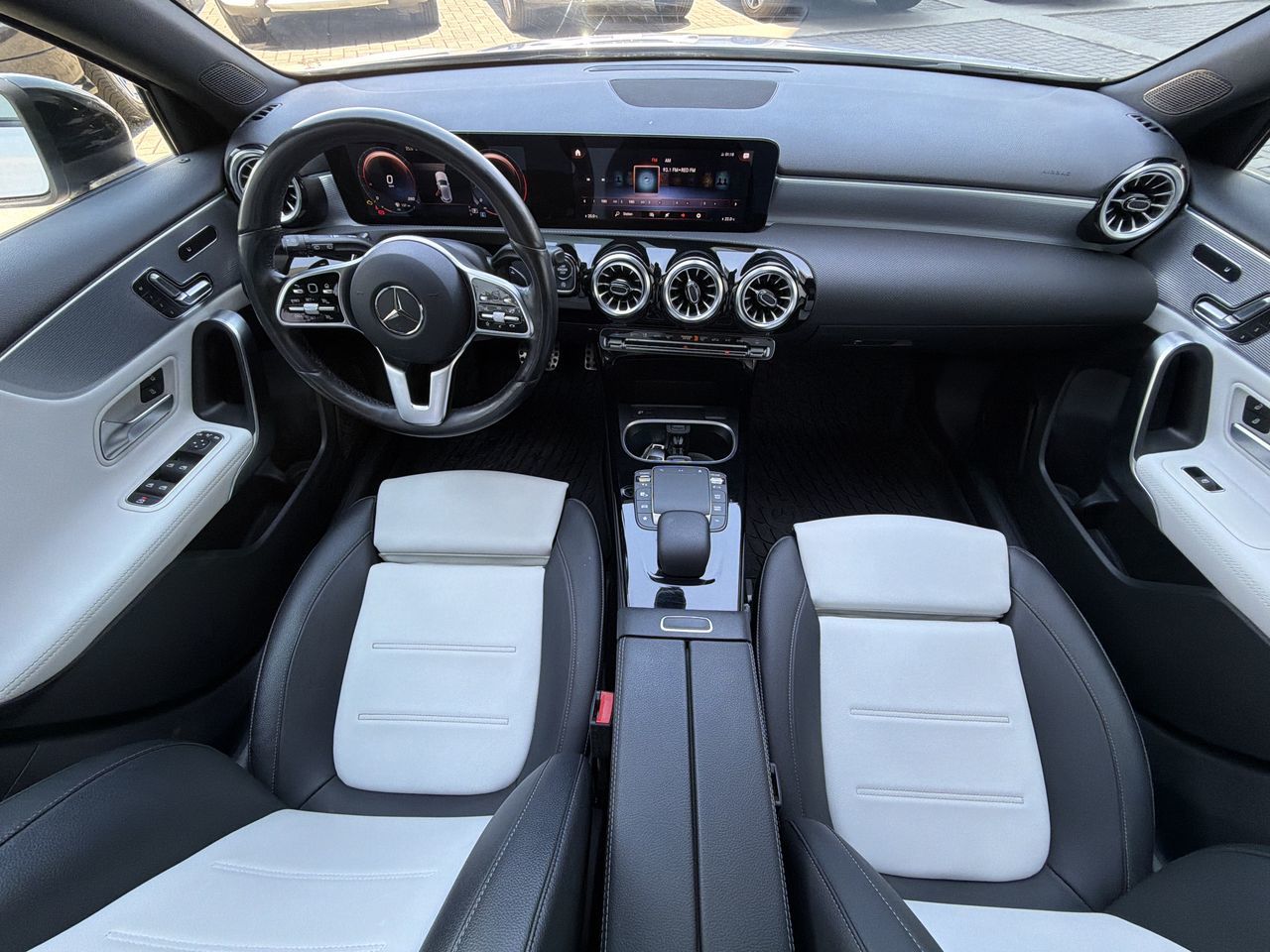 2022  A250