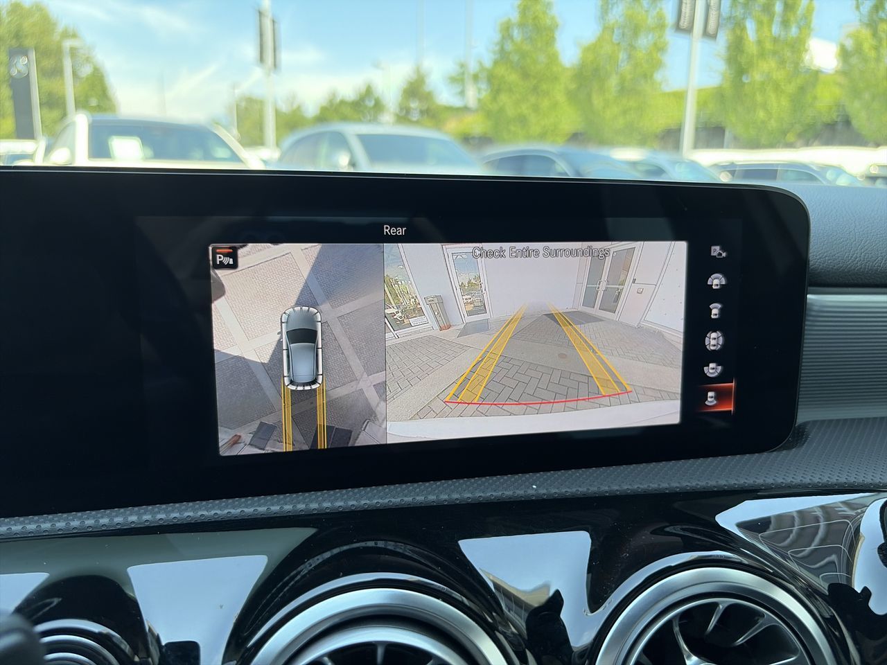 2022  A250