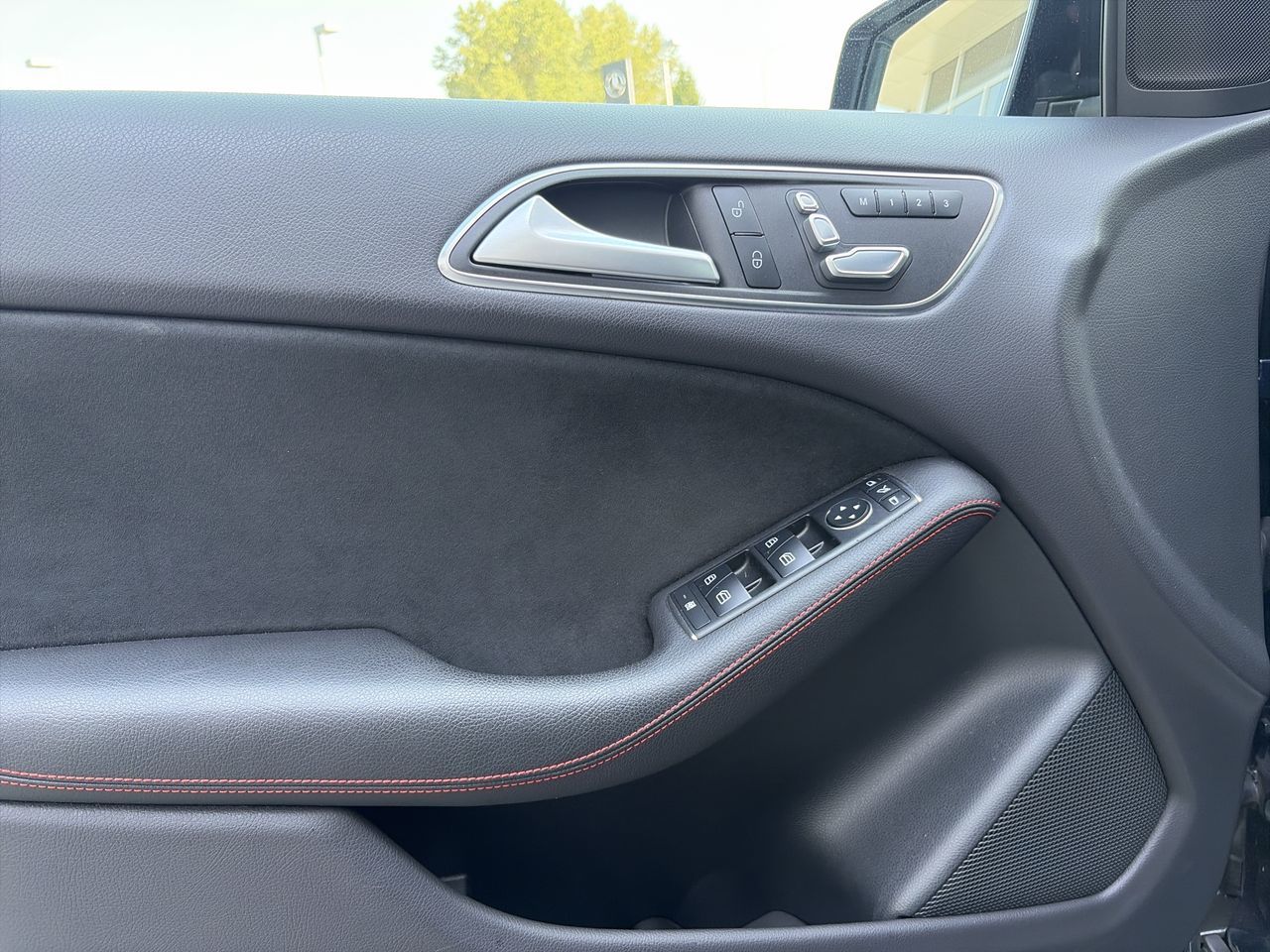2017  B250