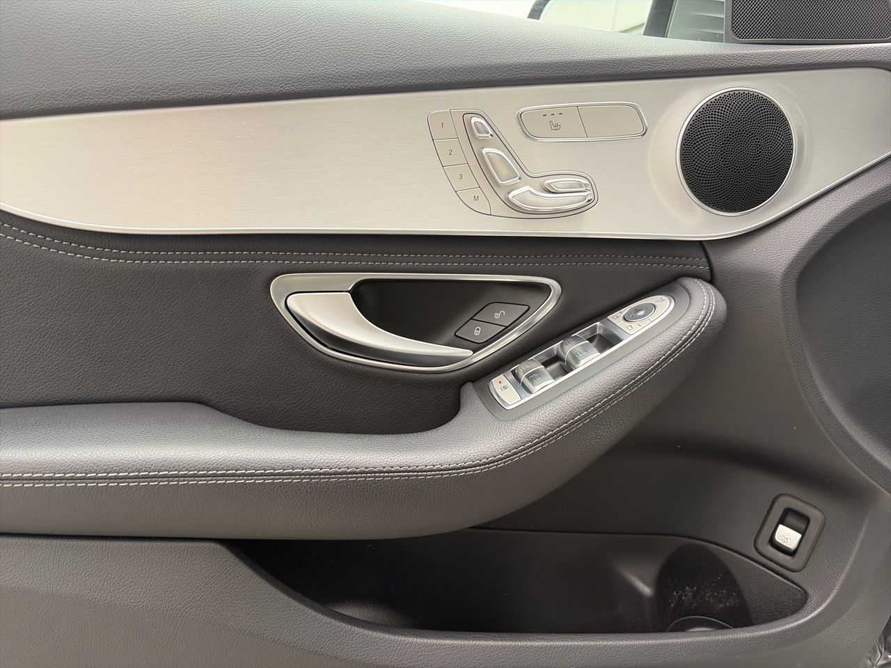 2015 Mercedes-Benz C300