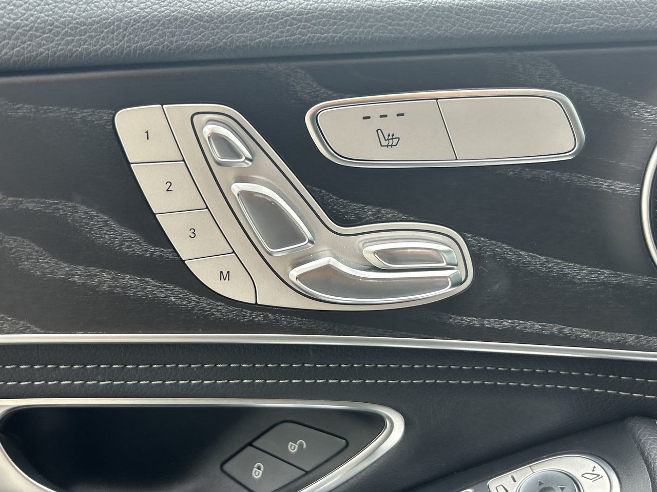 Mercedes-Benz C300  2016 à Vancouver, Colombie-Britannique