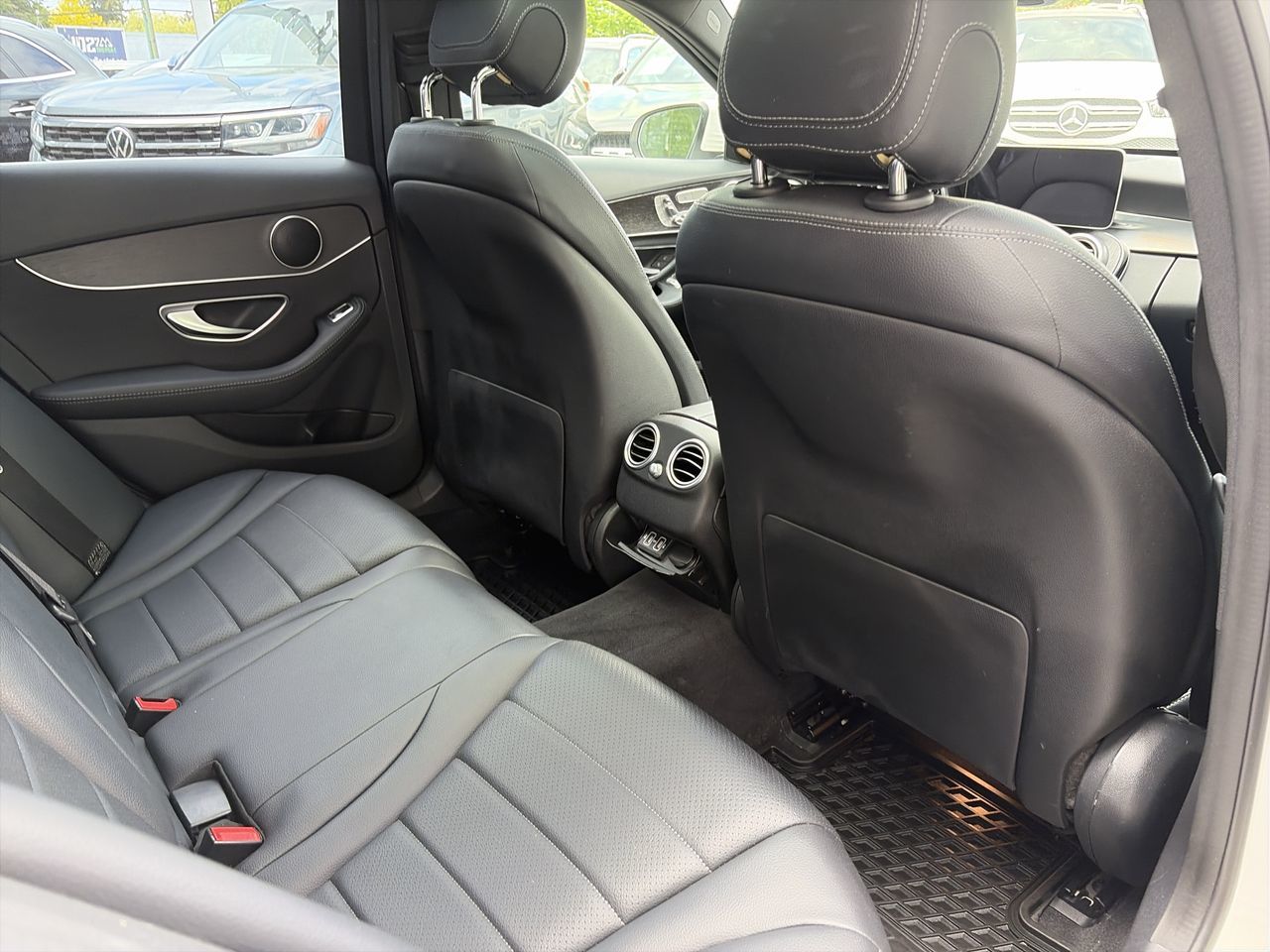 2020  C300