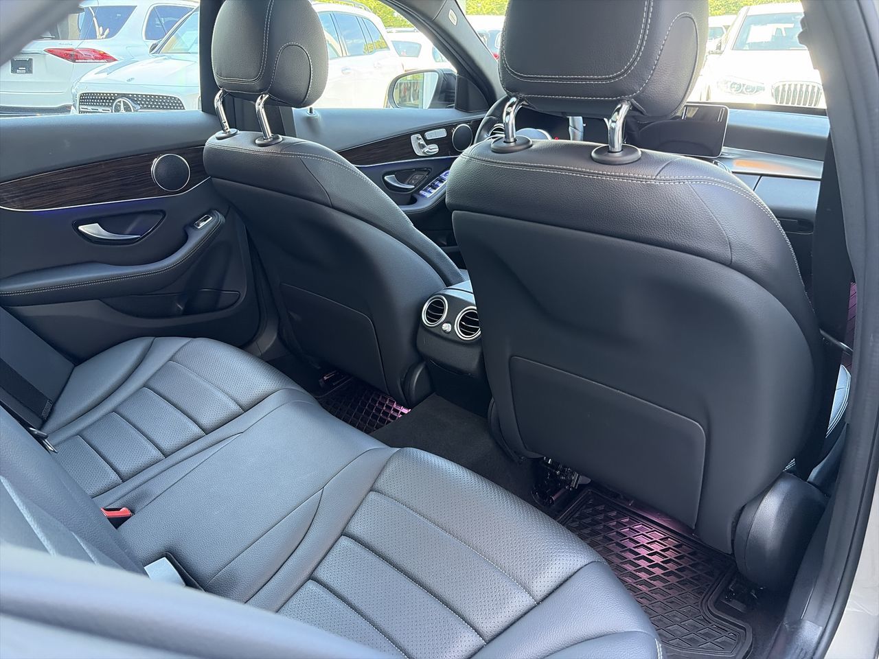 2021  C300