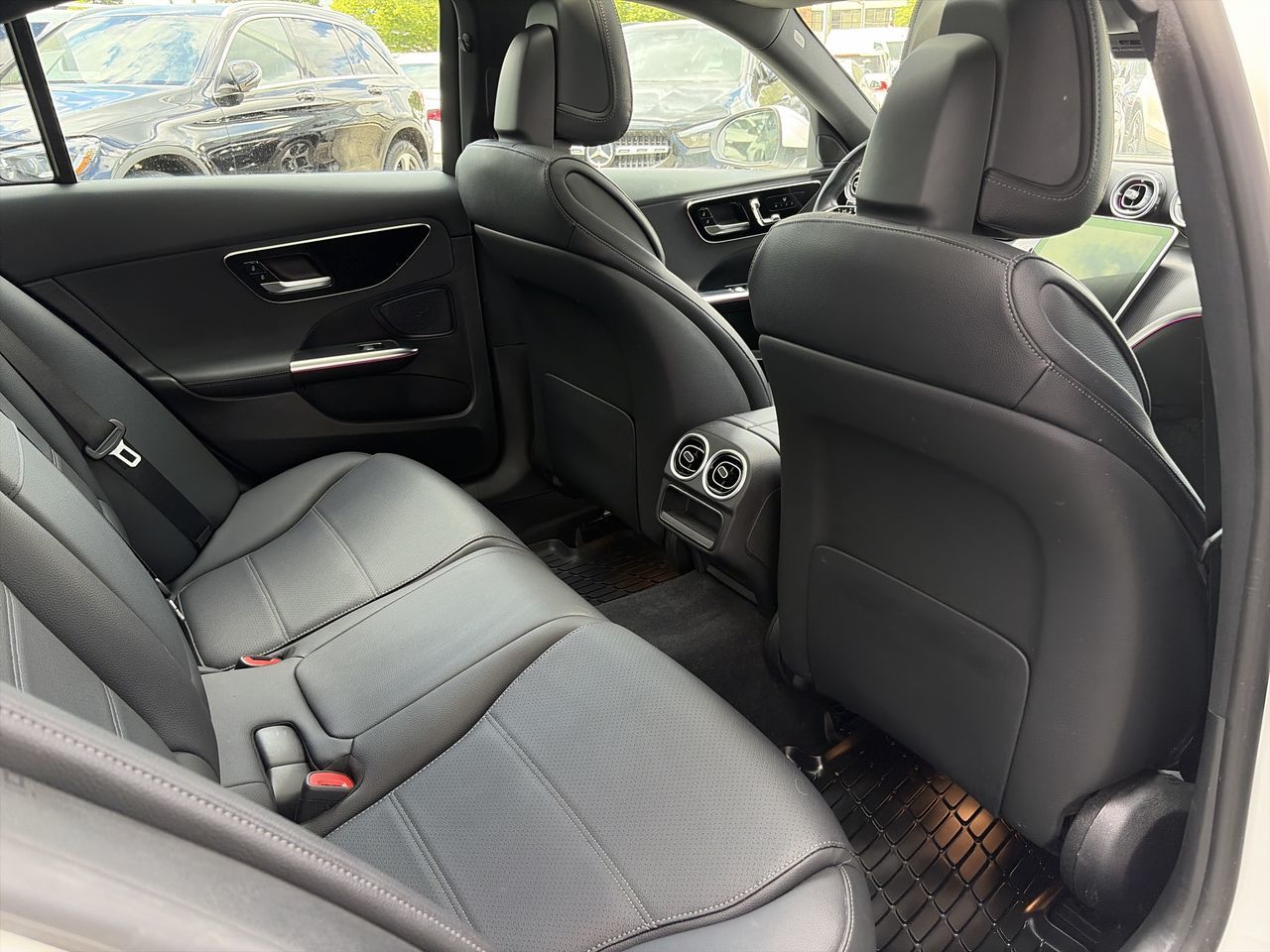 2022  C300