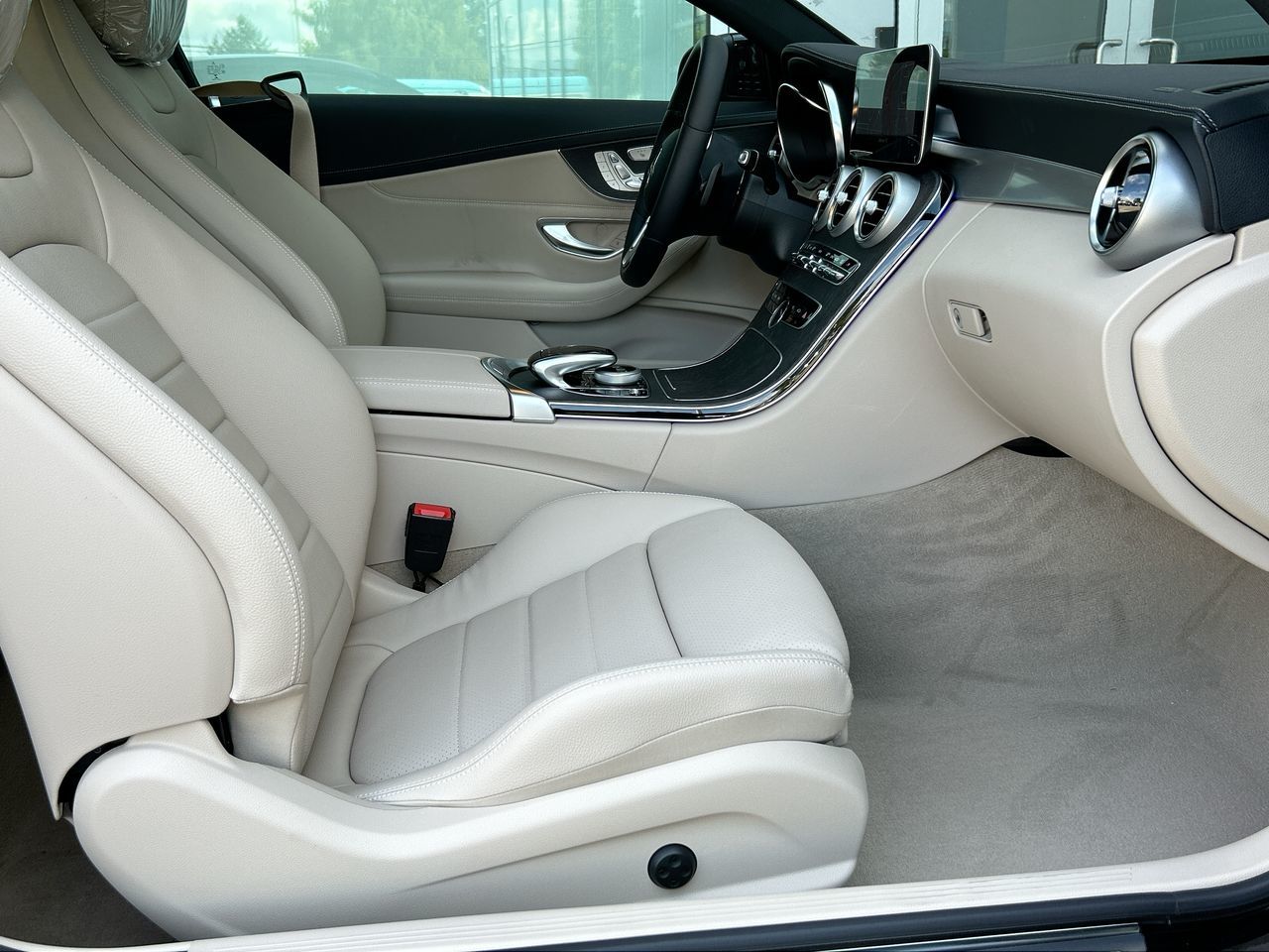 2023 Mercedes-Benz C300