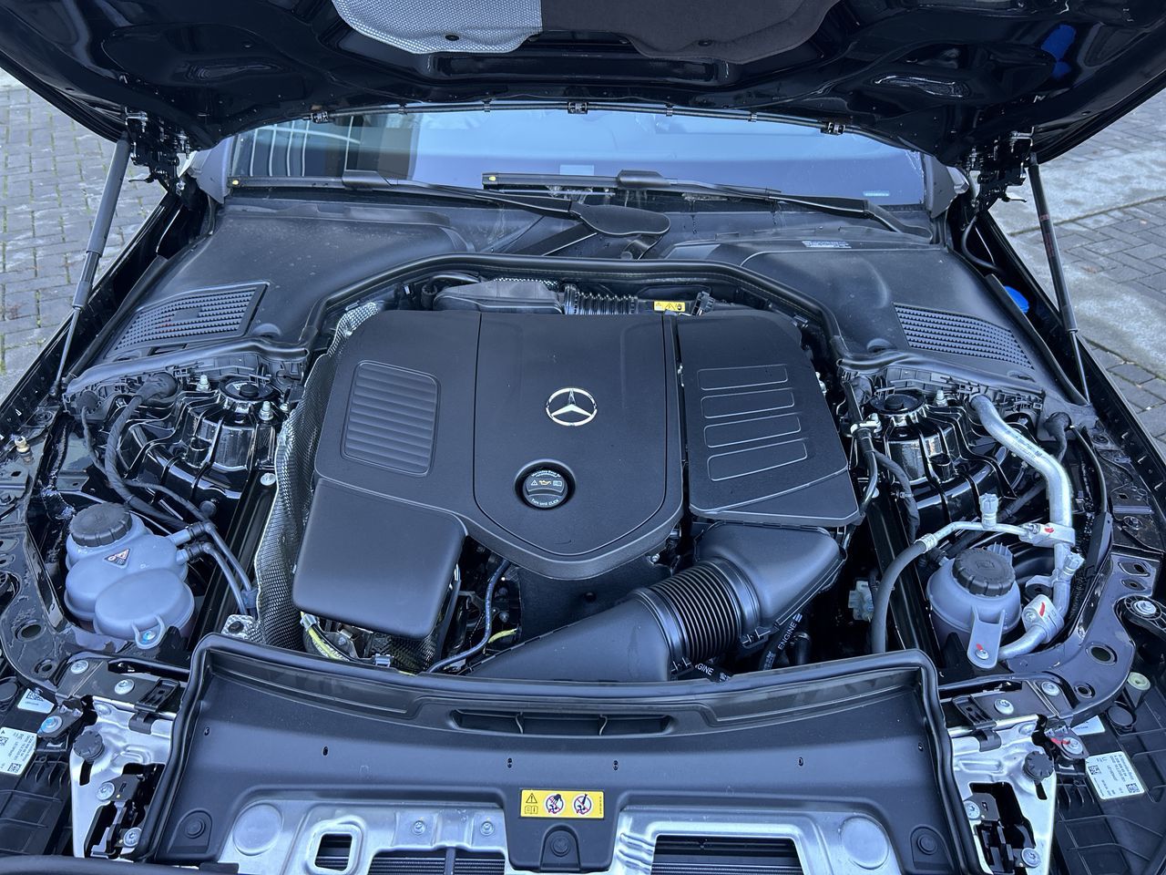 Mercedes-Benz C300  2025 à Vancouver, Colombie-Britannique