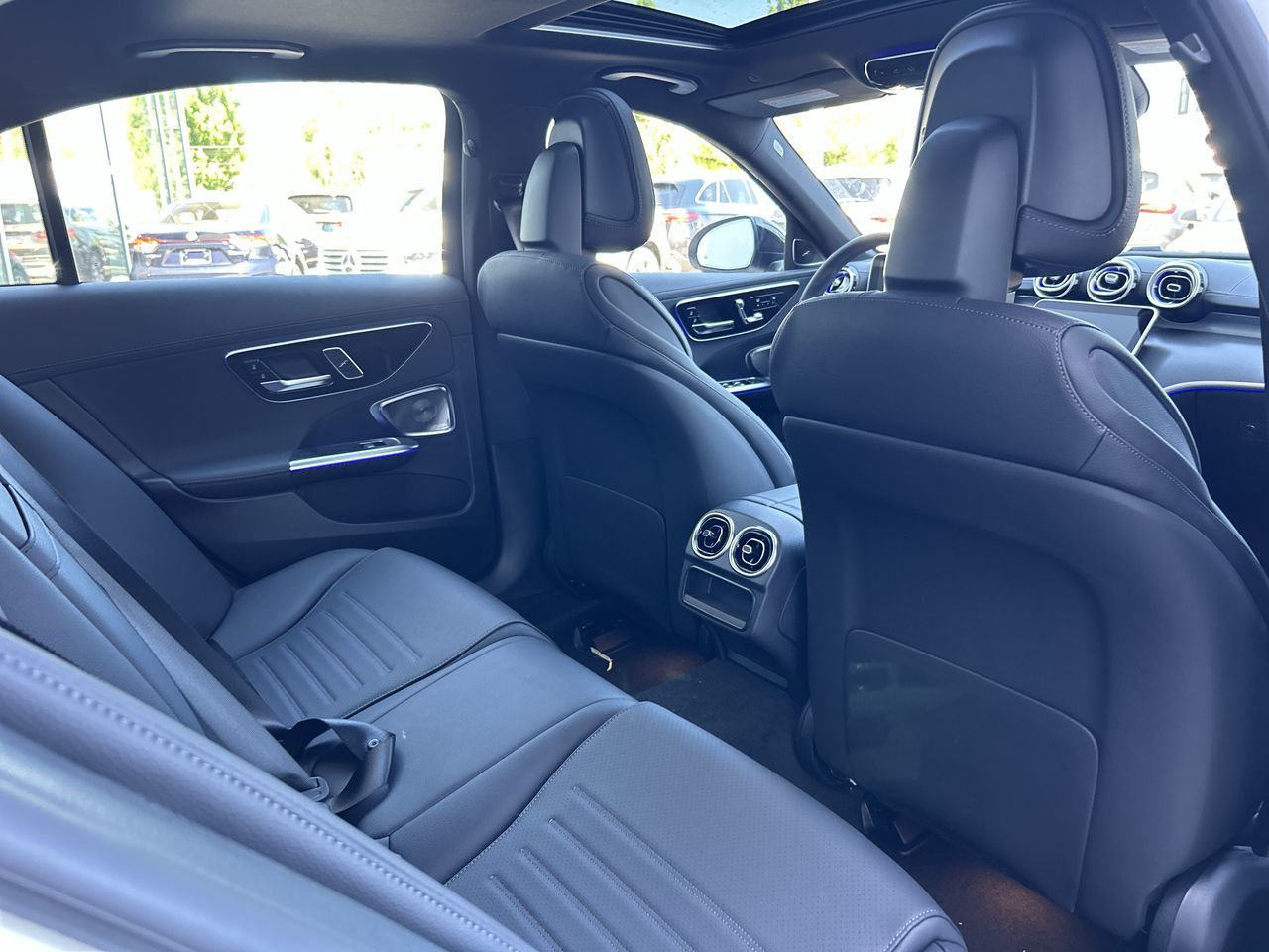 Mercedes-Benz C300  2025 à Vancouver, Colombie-Britannique