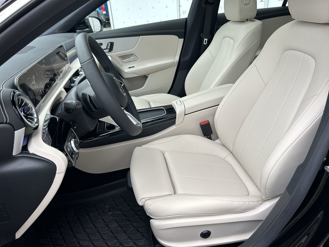 Mercedes-Benz CLA  2025 à Vancouver, Colombie-Britannique