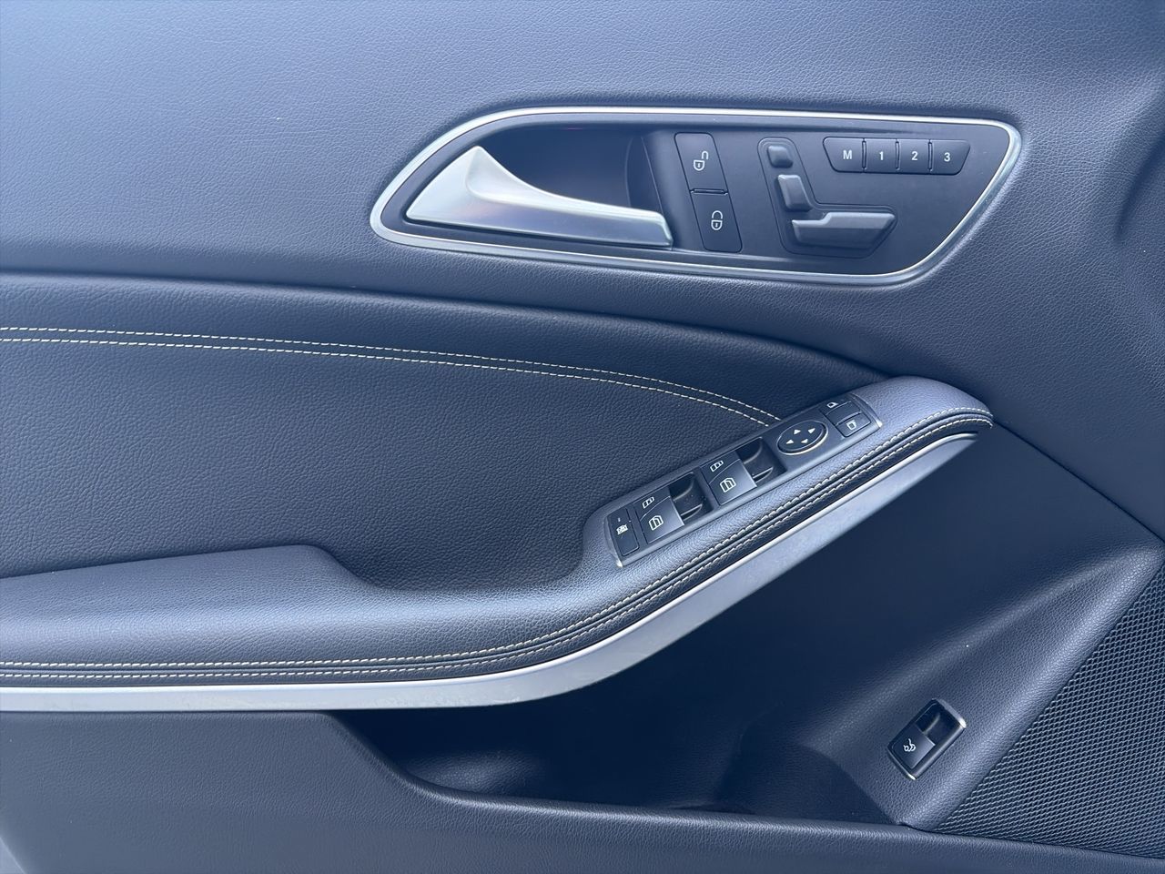 2016 Mercedes-Benz CLA250