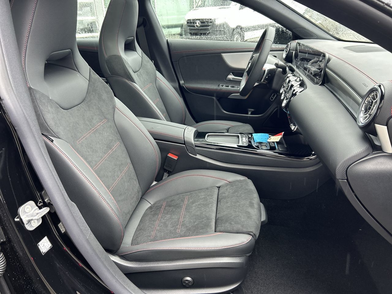 Mercedes-Benz CLA250  2025 à Vancouver, Colombie-Britannique