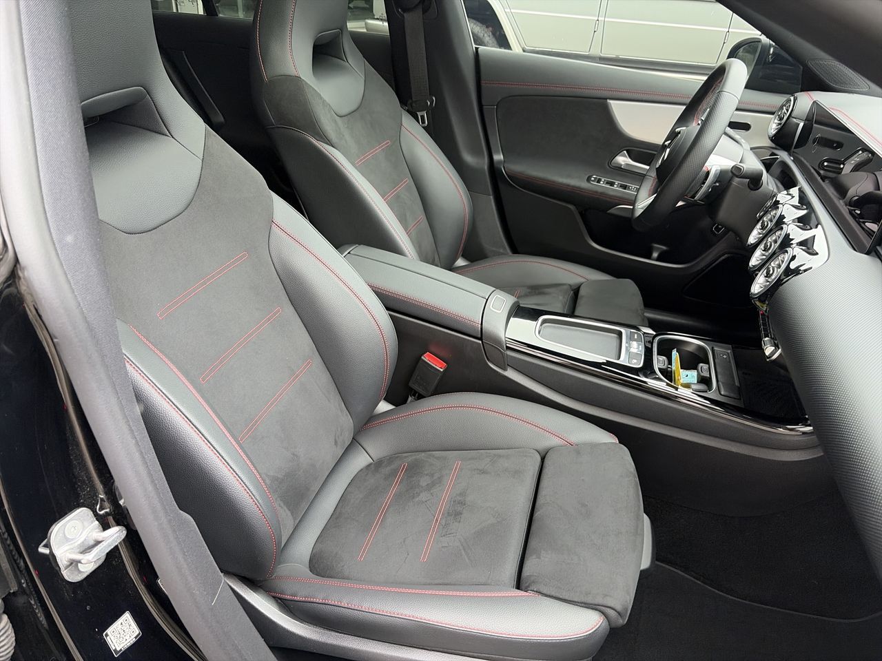2025 Mercedes-Benz CLA250