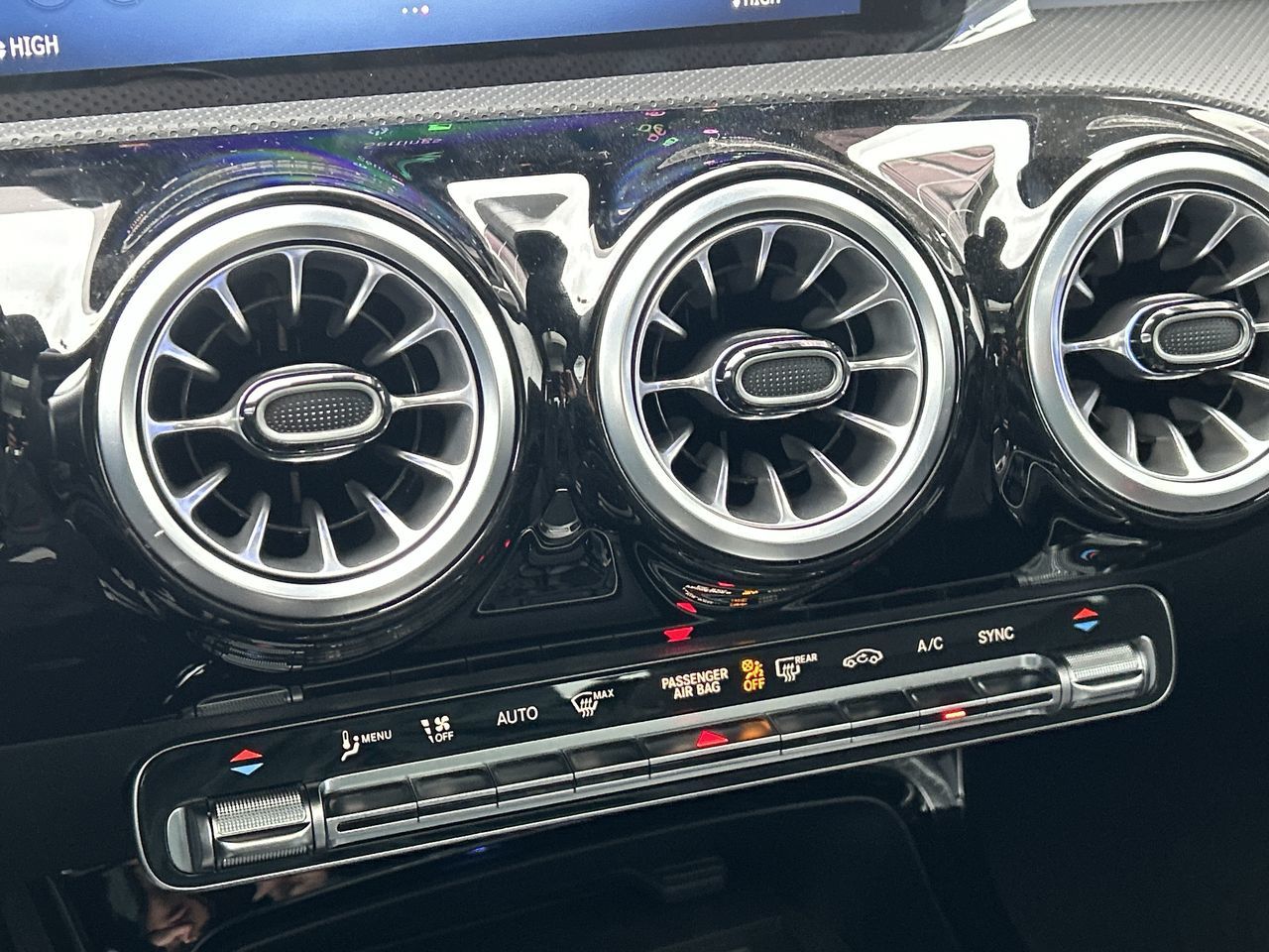 2025 Mercedes-Benz CLA250