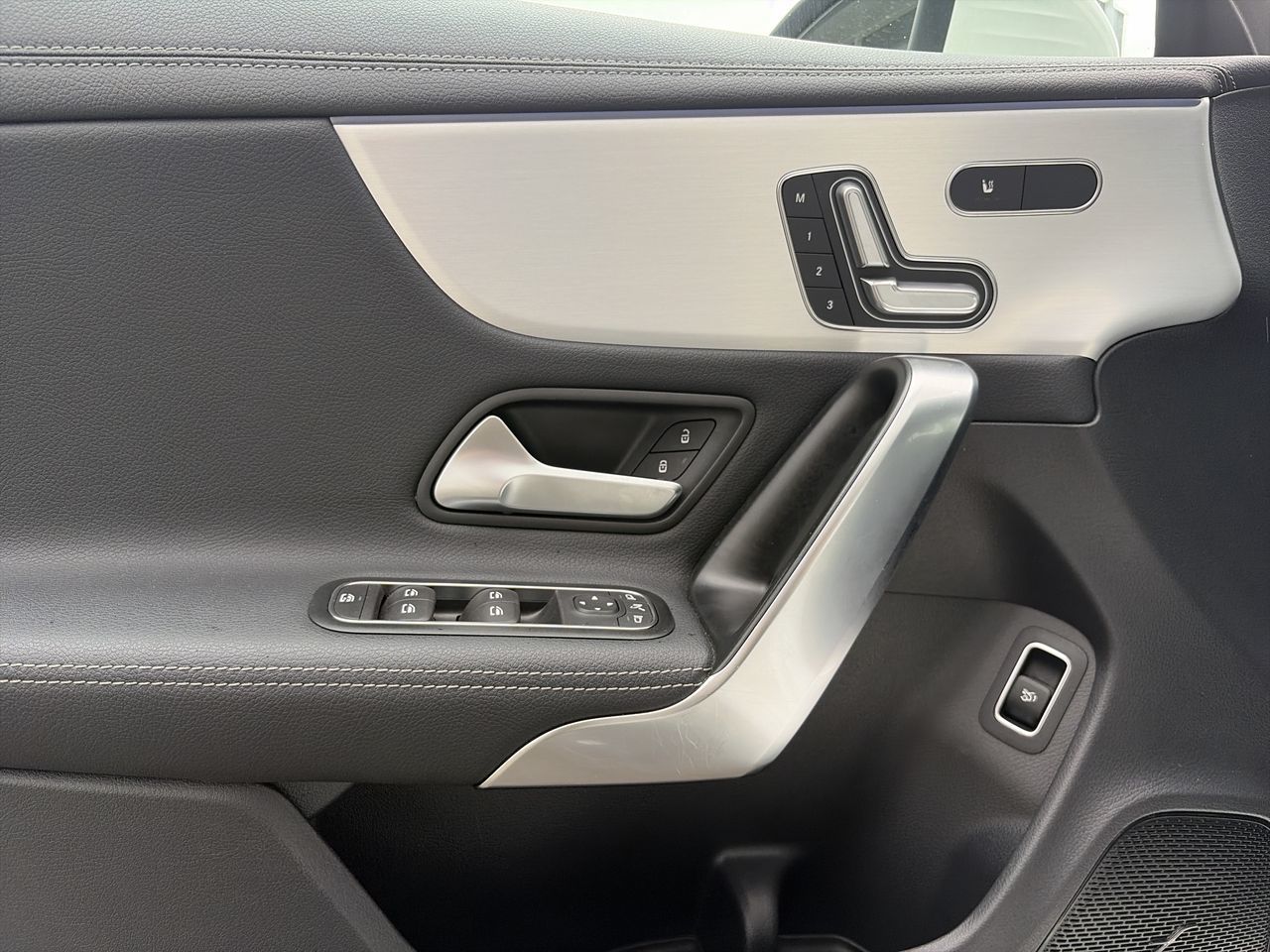 2025 Mercedes-Benz CLA250