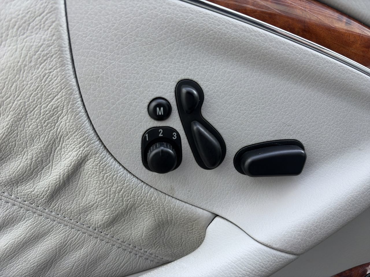 2004  CLK320