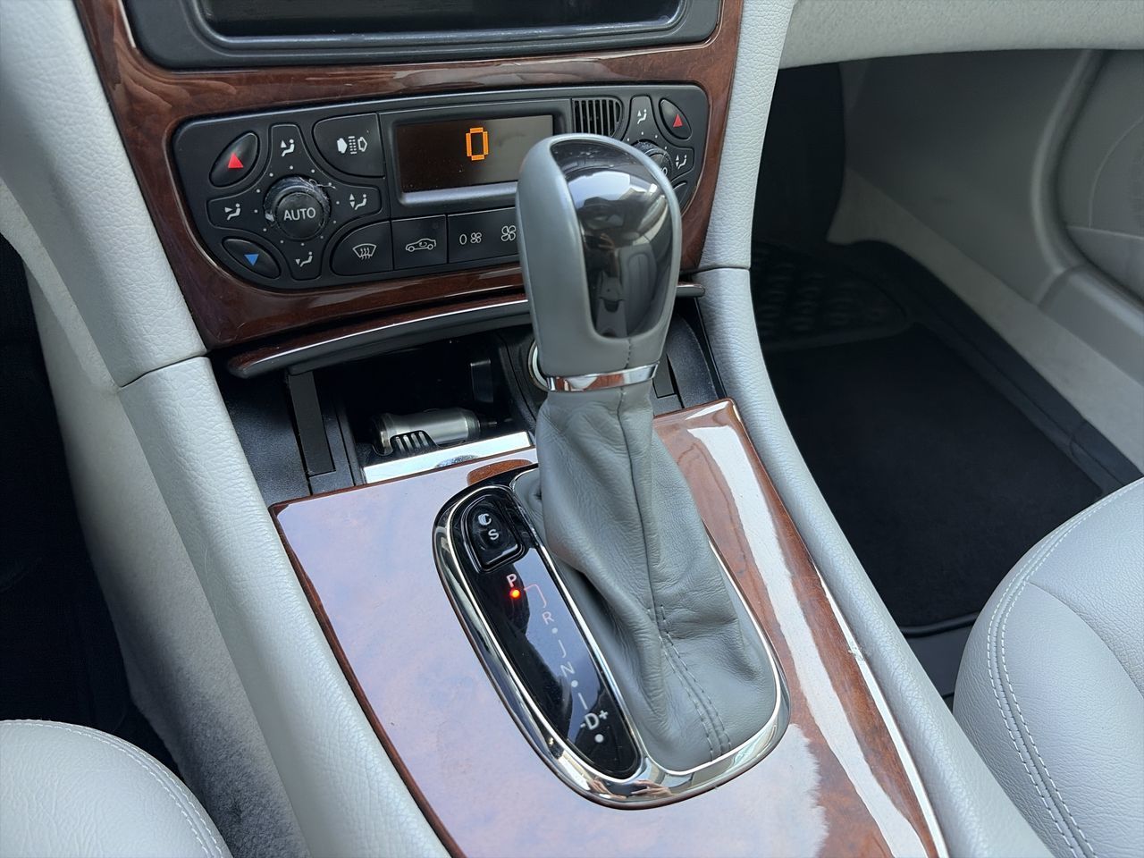 2004  CLK320