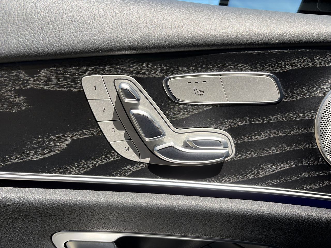 2022  E350
