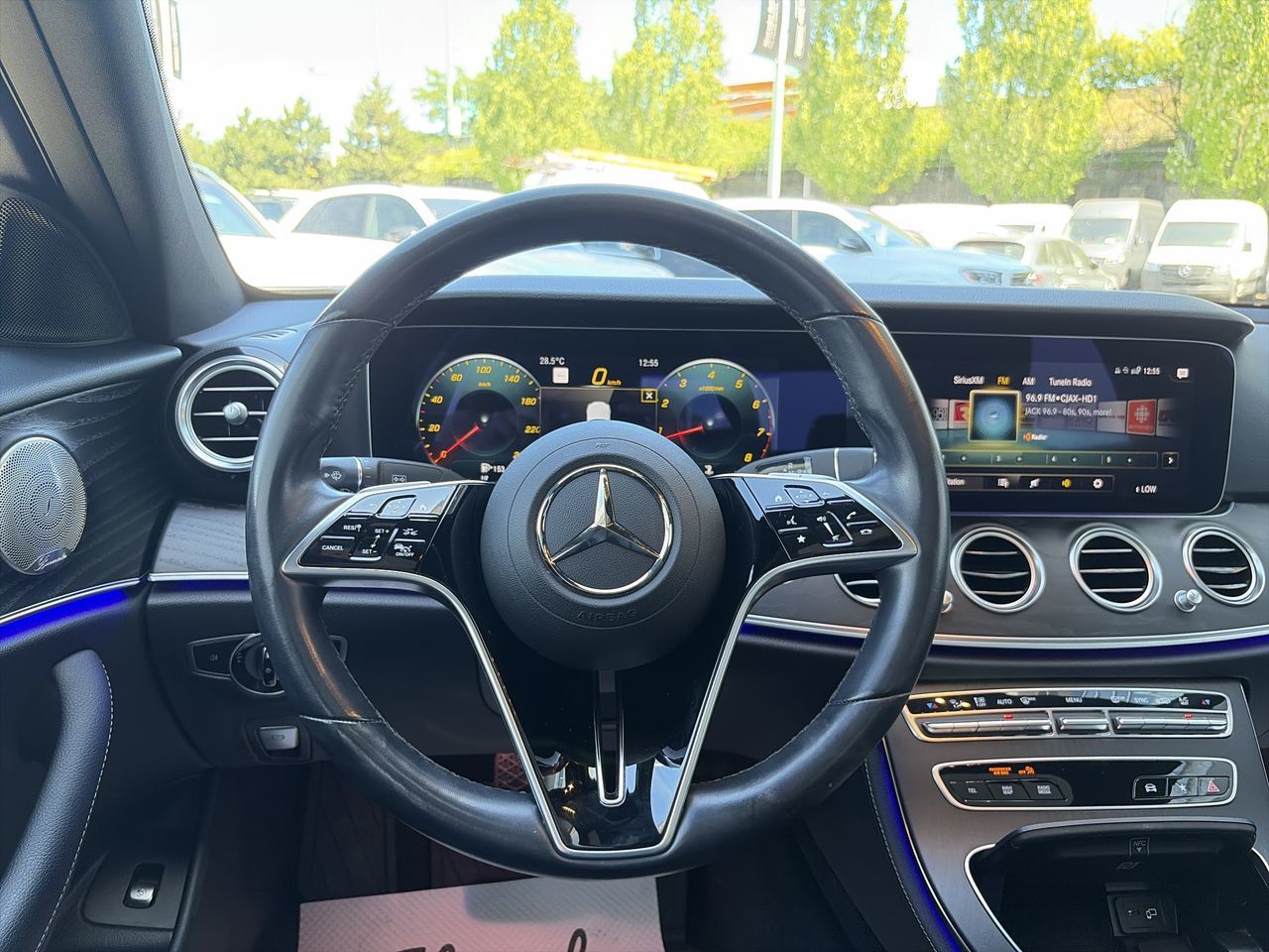 2022  E350