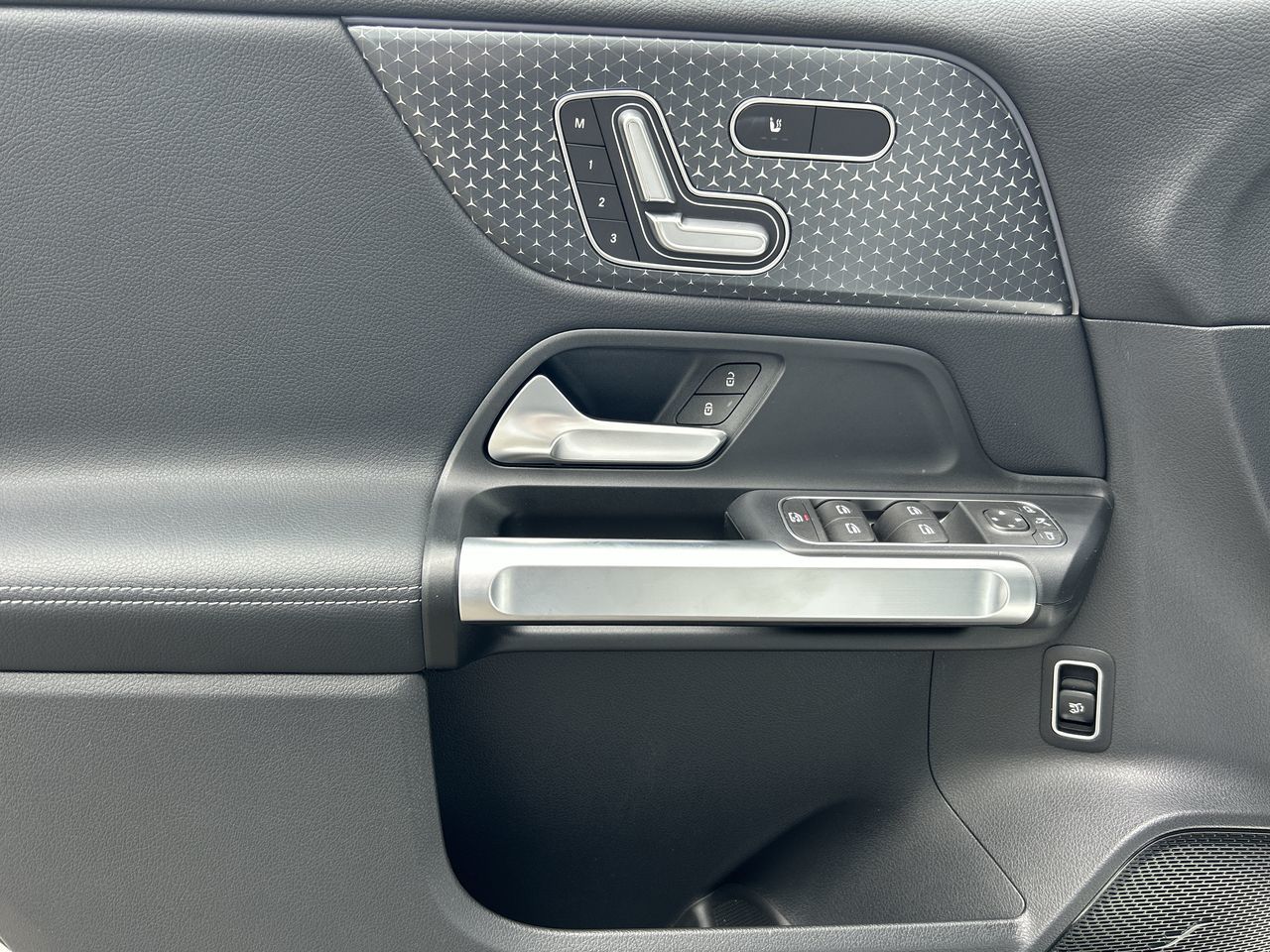 2024 Mercedes-Benz EQB in Vancouver, British Columbia