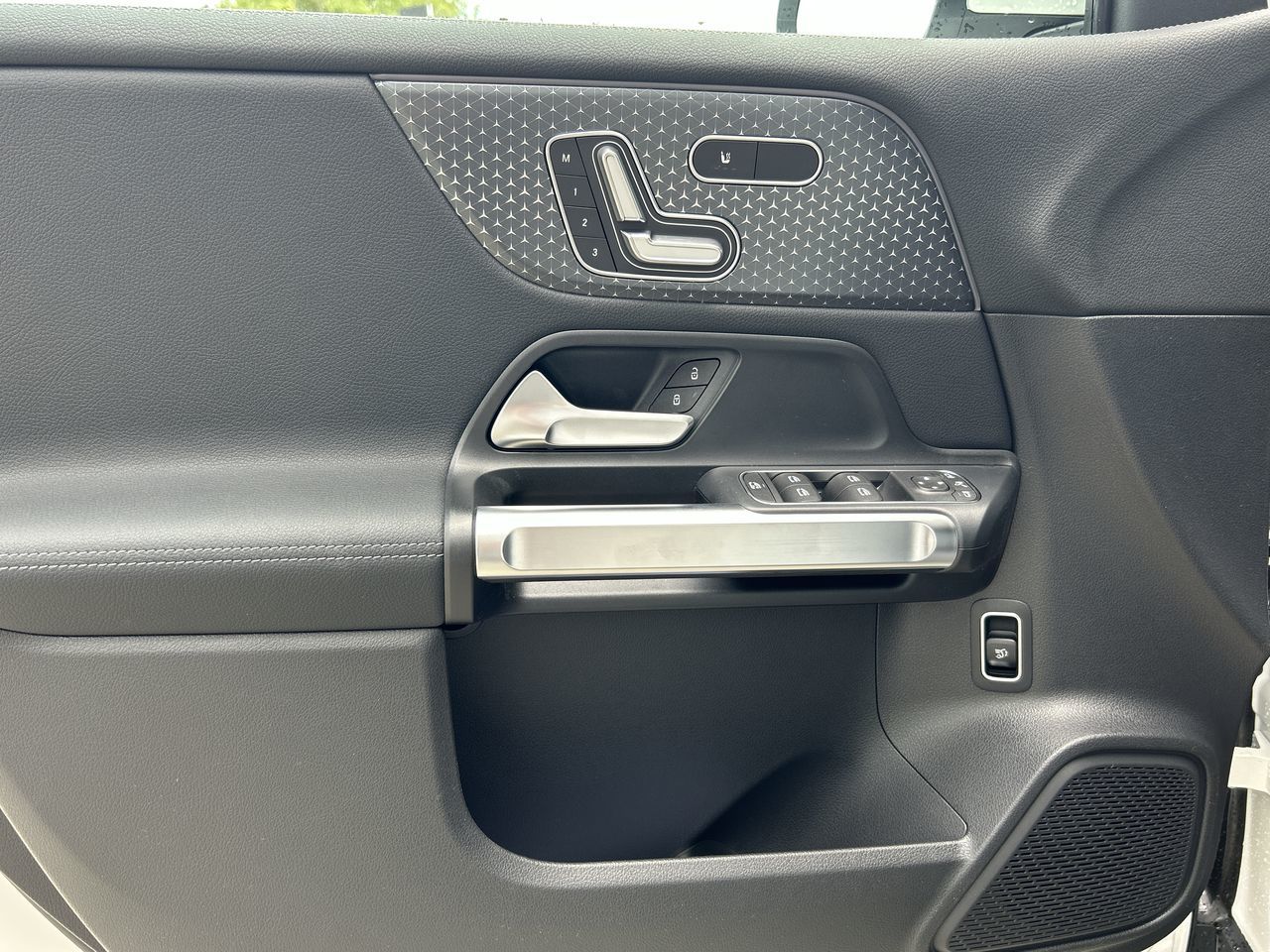 2025 Mercedes-Benz EQB in Vancouver, British Columbia