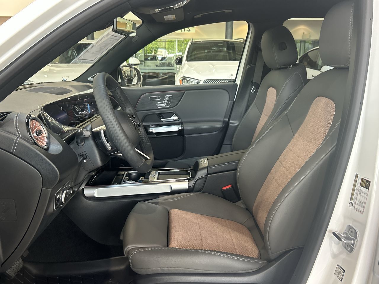 Mercedes-Benz EQB  2025 à Vancouver, Colombie-Britannique