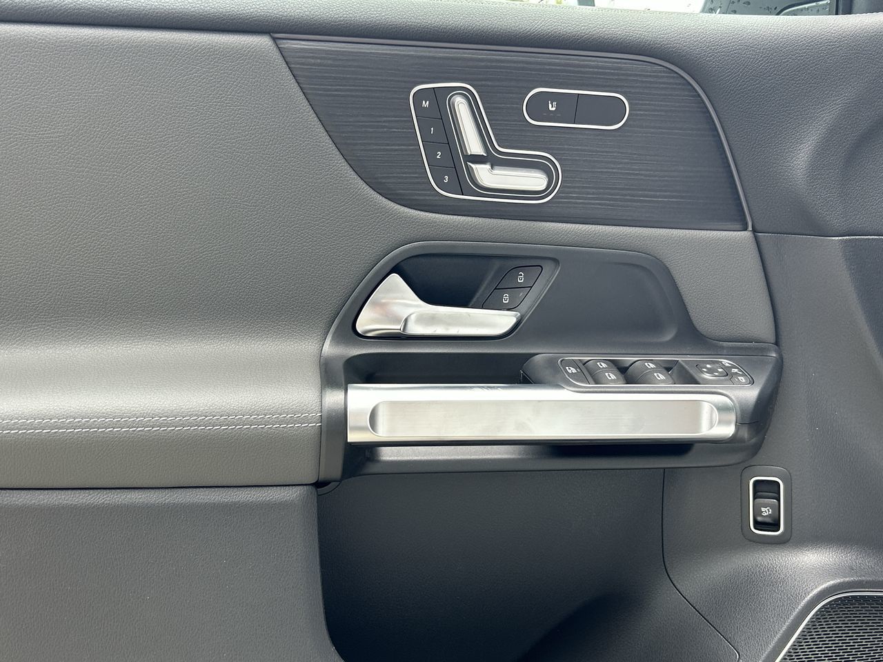 2025 Mercedes-Benz EQB in Vancouver, British Columbia