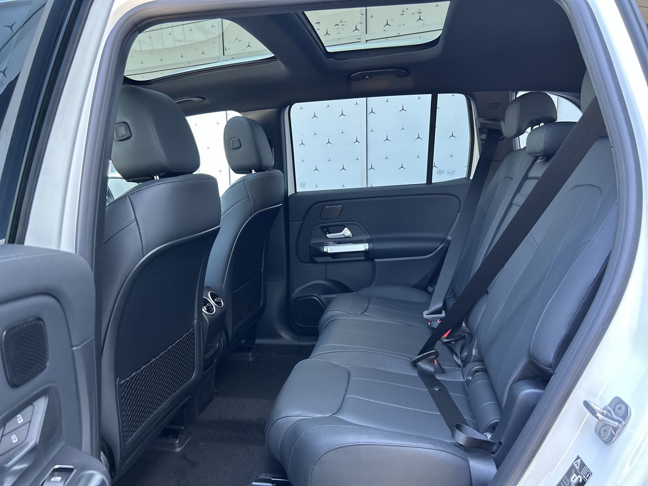 Mercedes-Benz EQB  2025 à Vancouver, Colombie-Britannique